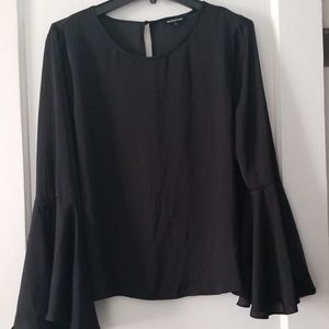Beautiful silky feel lightweight top